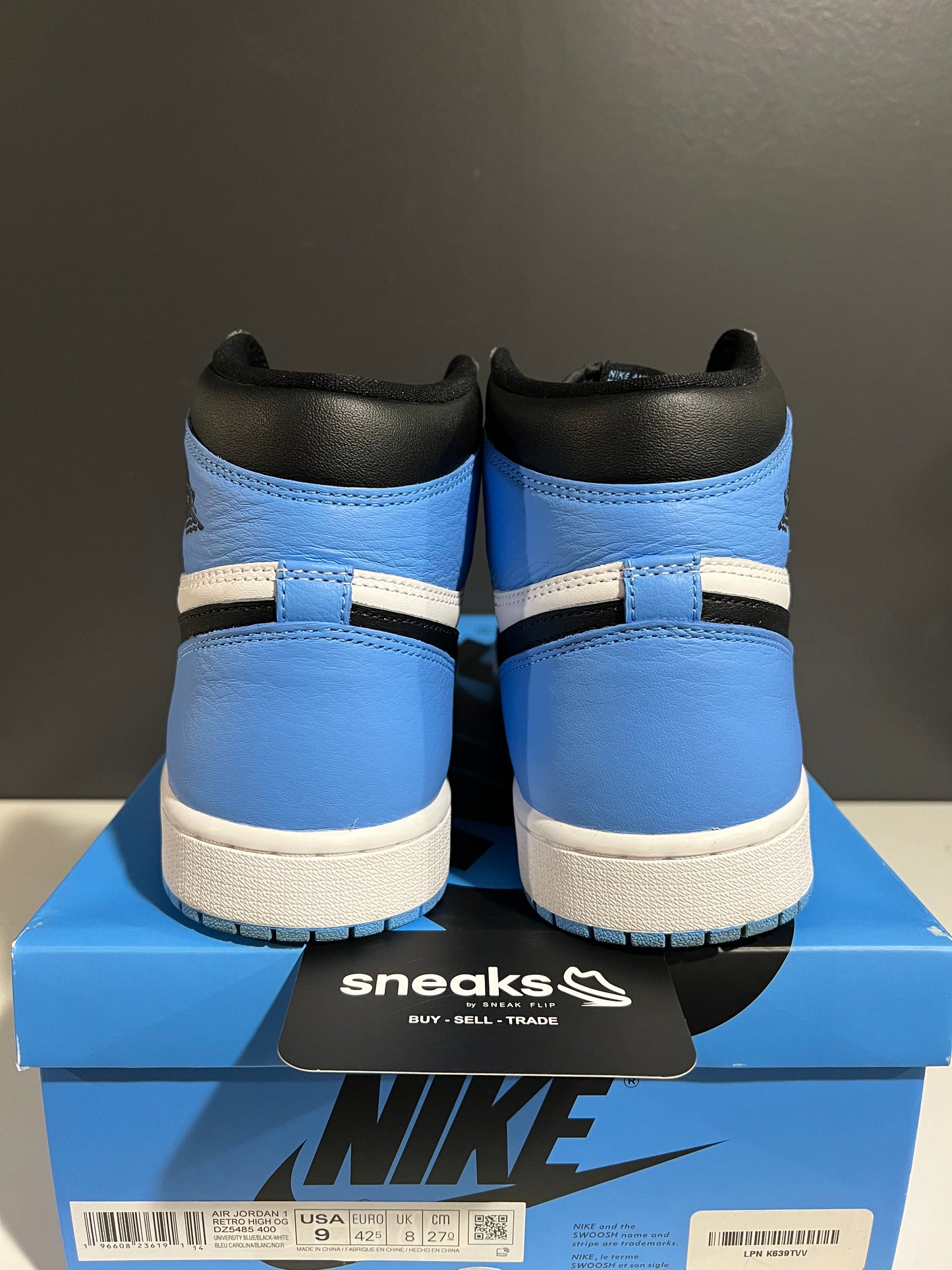 USED Air Jordan 1 Retro High OG UNC Toe DZ5485-400 SIZE 9M OG ALL JY25-289