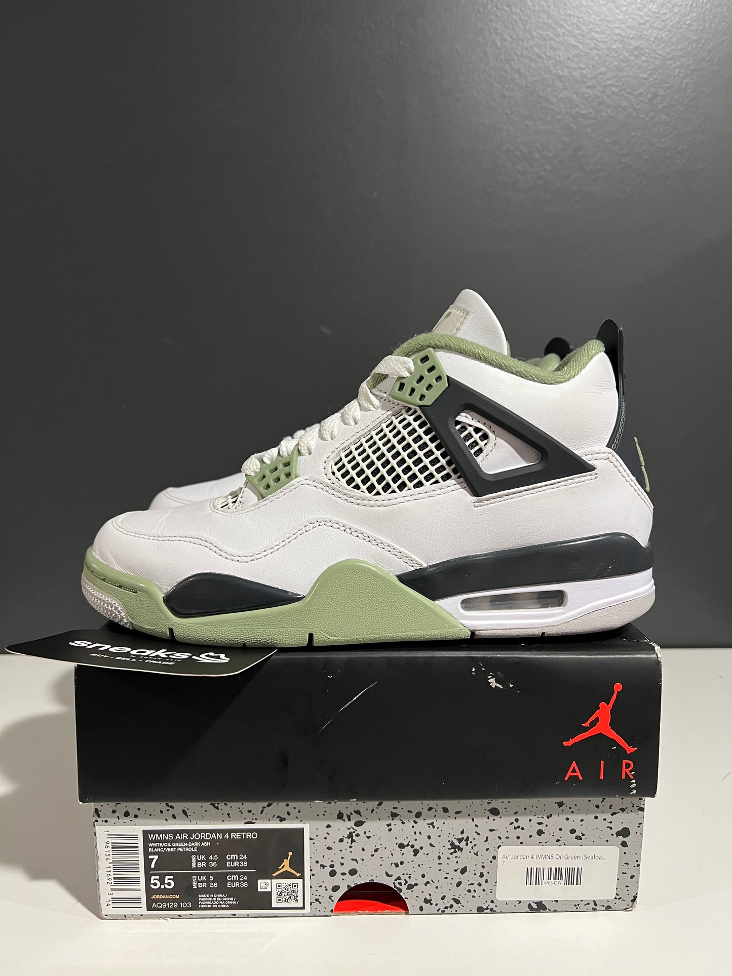 USED Wmns Air Jordan 4 Retro Seafoam AQ9129-103 SIZE 5.5M OG ALL AG25-328