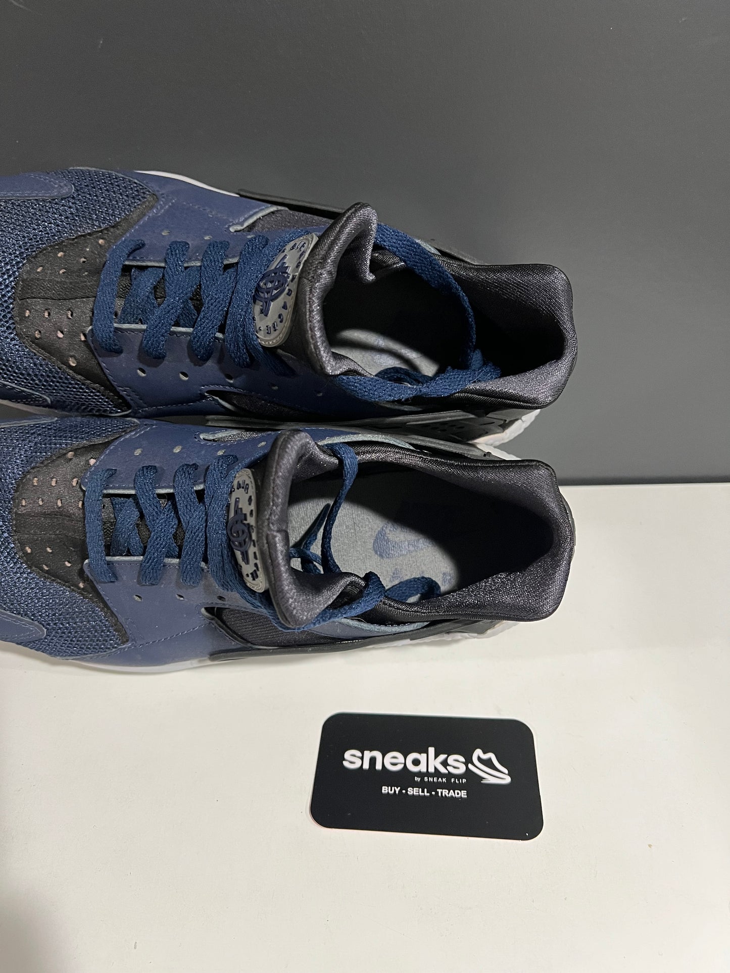 USED Air Huarache Midnight Navy 318429-409 SIZE 11M NO BOX AG25-105