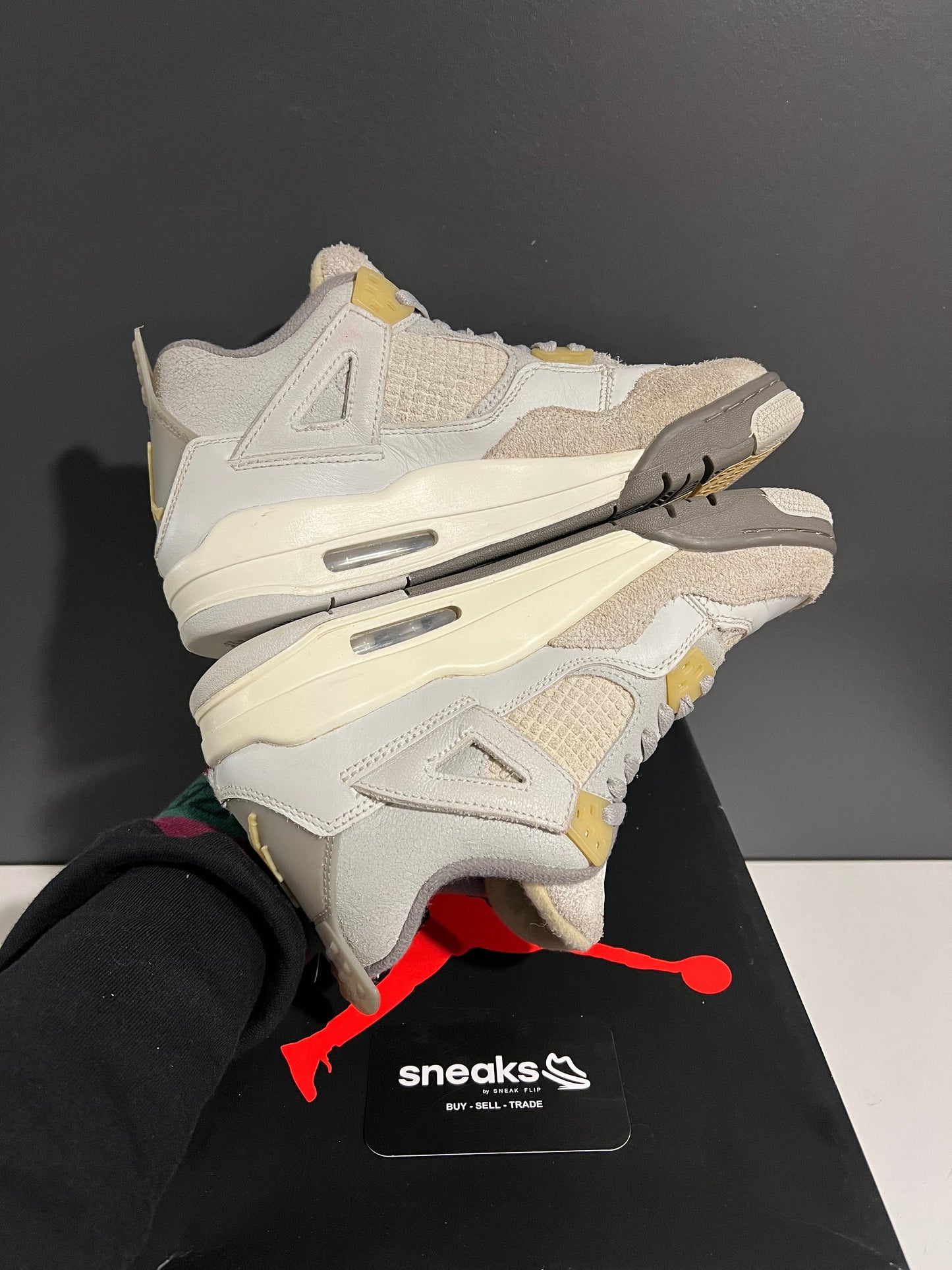 Jordan 4 Retro SE Craft Photon Dust (GS) - Used