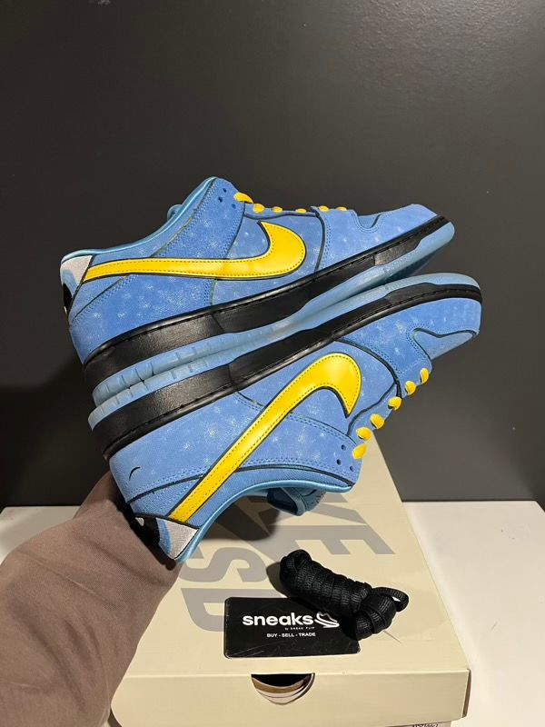 USED SIZE 15M Nike SB Dunk Low The Powerpuff Girls Bubbles - Used