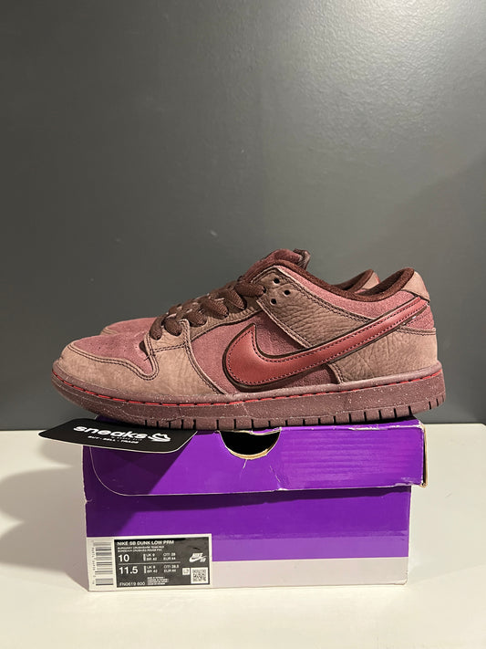 USED Dunk Low Premium SB City of Love Collection Burgundy Crush FN0619-600 SIZE 10M OG ALL AG25-360
