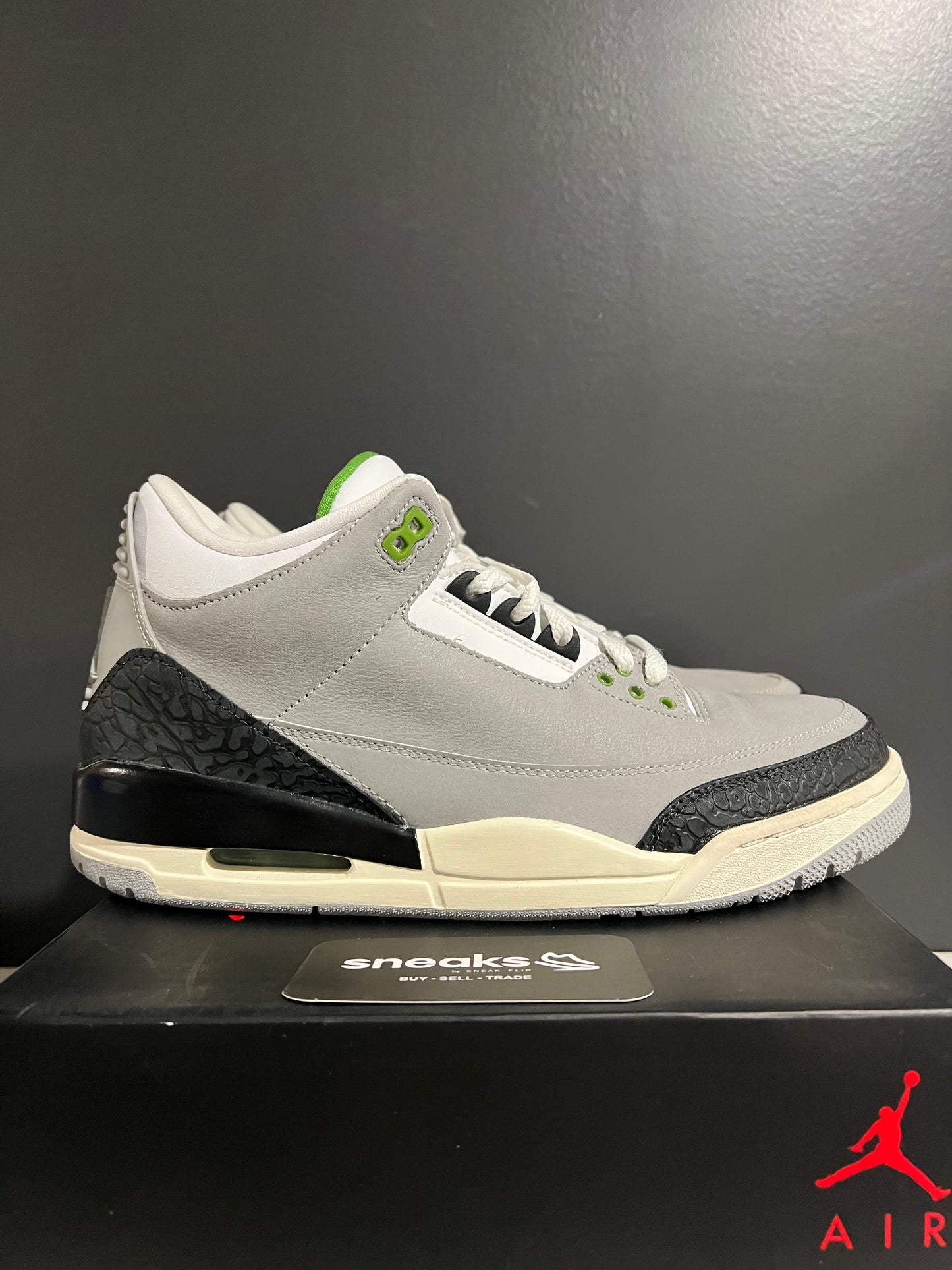 TRIED ON Air Jordan 3 Retro Chlorophyll 136064-006 SIZE 10M OG ALL SP25-082