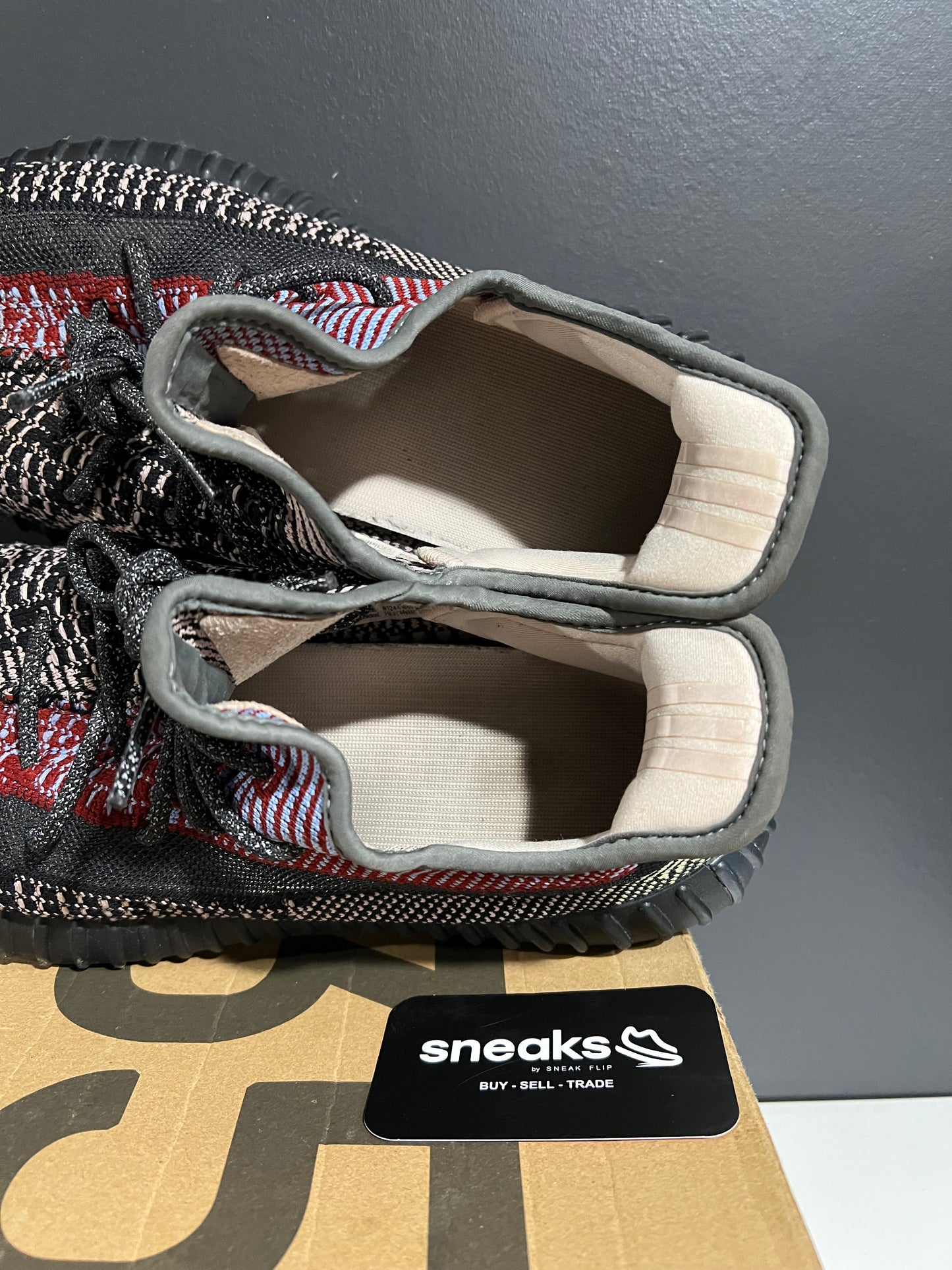 USED Yeezy Boost 350 V2 Yecheil Non-Reflective FW5190 SIZE 11M OG ALL AG25-325