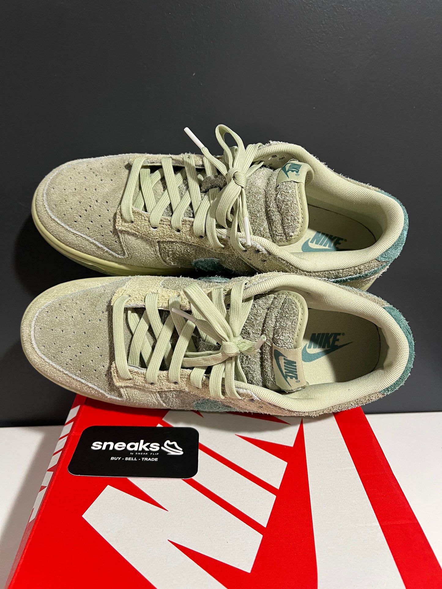 USED Nike Dunk Low Olive Aura (Women’s) HJ7291-371 SIZE 10M OG ALL JY25-241
