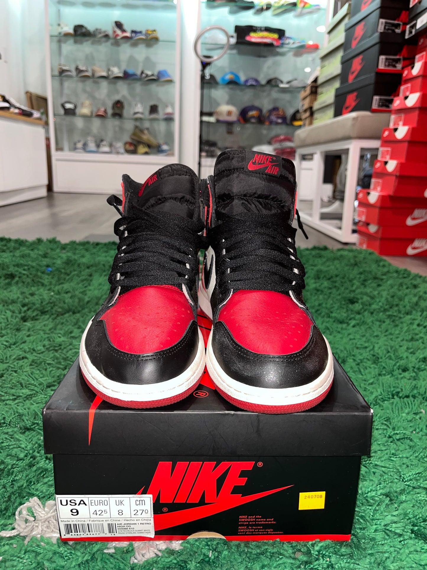 Air Jordan 1 Retro High OG Bred Toe 555088-610 USED SIZE 9M