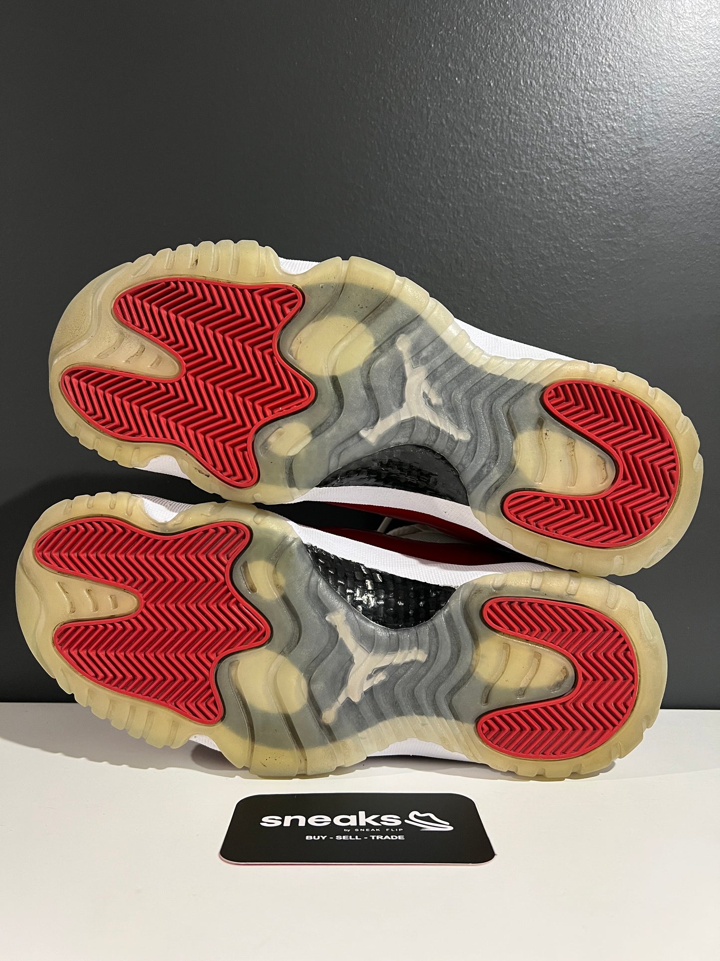 USED Air Jordan 11 Retro Low Cherry 2016 528895-102 SIZE 8M NO BOX