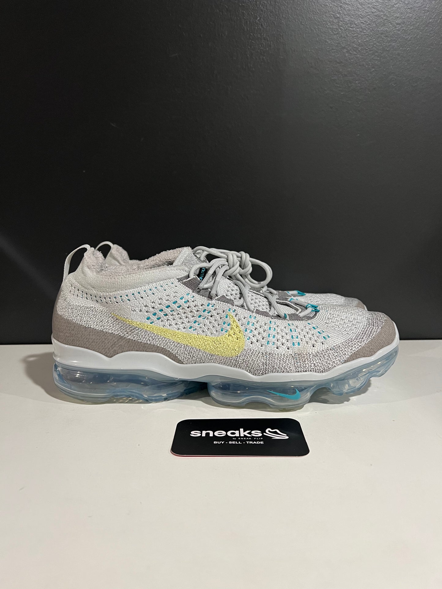 USED Air VaporMax 2023 Flyknit Photon Dusty Cactus DV1678-011 SIZE 11M NO BOX AG25-74