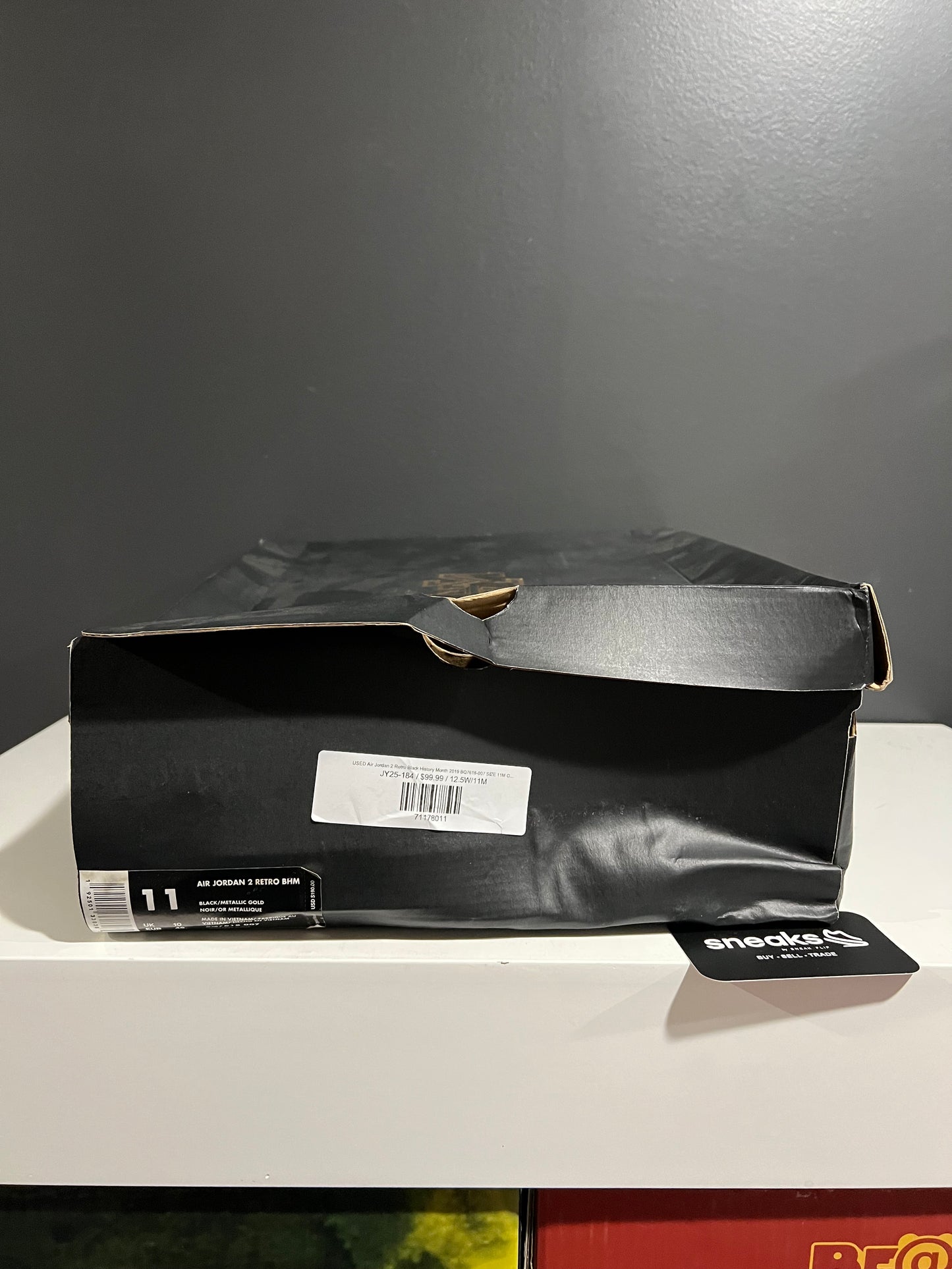 USED Air Jordan 2 Retro Black History Month 2019 BQ7618-007 SIZE 11M OG ALL JY25-184