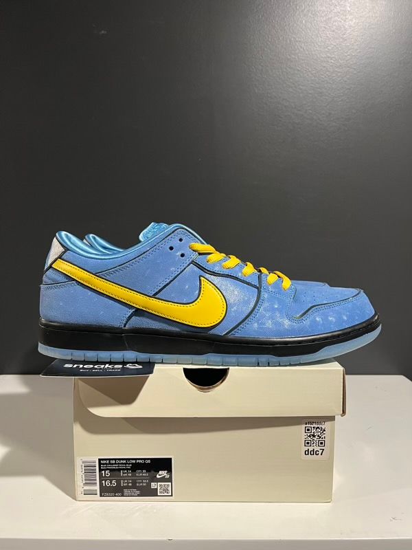 USED SIZE 15M Nike SB Dunk Low The Powerpuff Girls Bubbles - Used