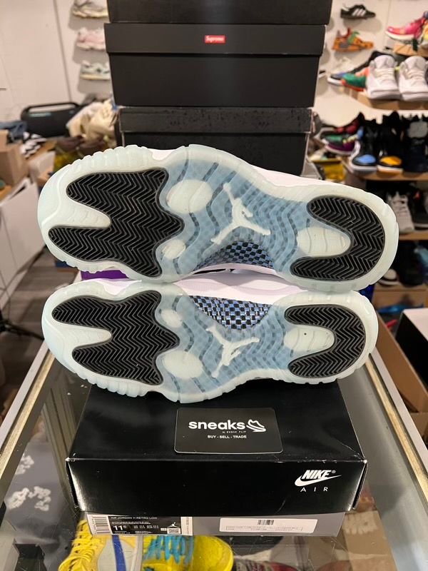 USED SIZE 11.5M Jordan 11 Retro Low Legend Blue - Used