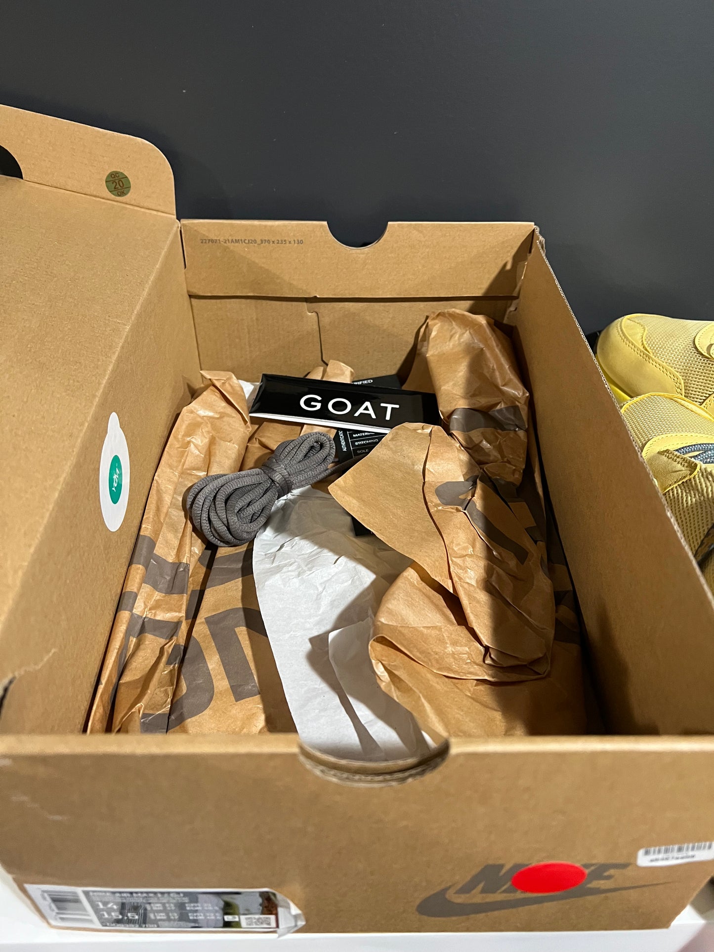 USED Travis Scott x Air Max 1 Saturn Gold DO9392-700 SIZE 14M OG ALL
