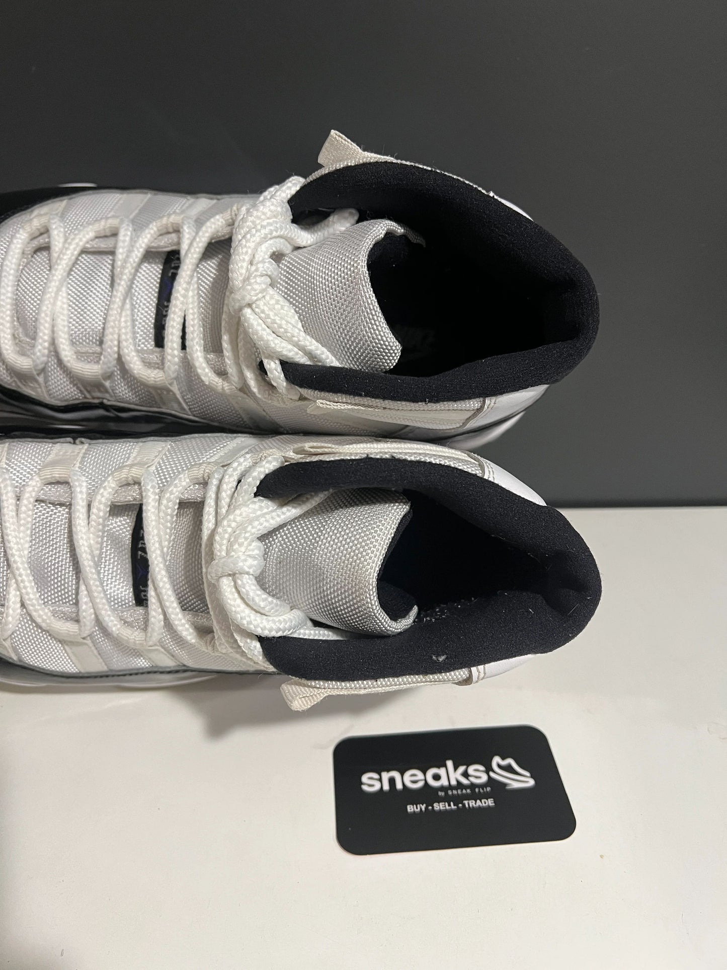 Jordan 11 Retro Concord (2018) - Used