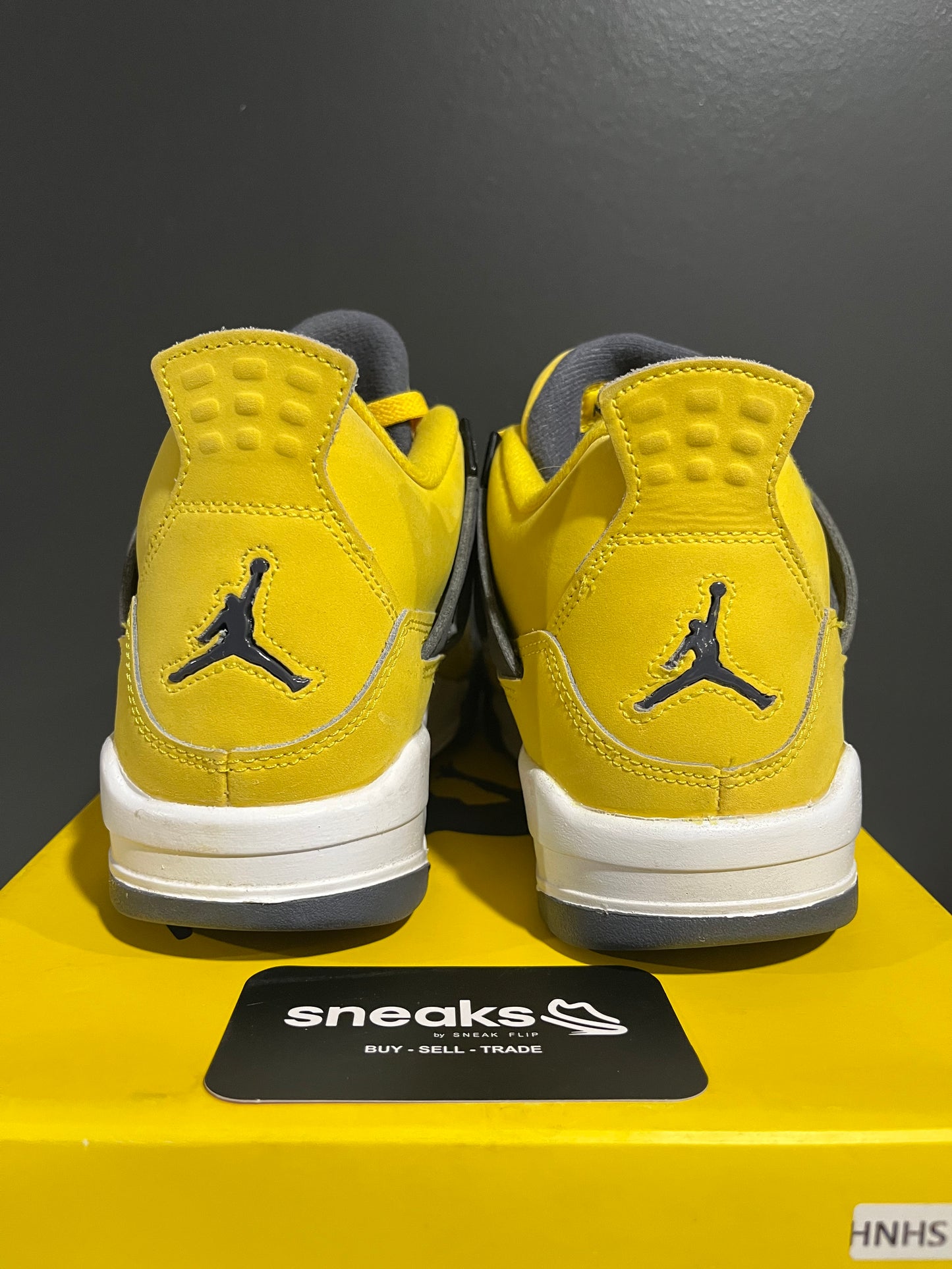 USED Air Jordan 4 Retro GS Lightning 2021 408452-700 SIZE 6.5Y OG ALL AG25-338