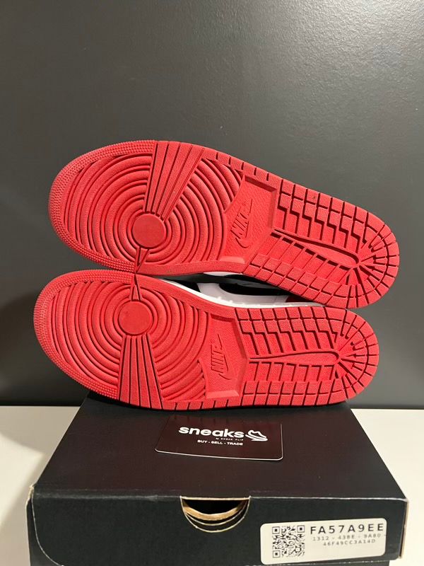 USED SIZE 10M Jordan 1 Low Bred Toe 2.0 - Used