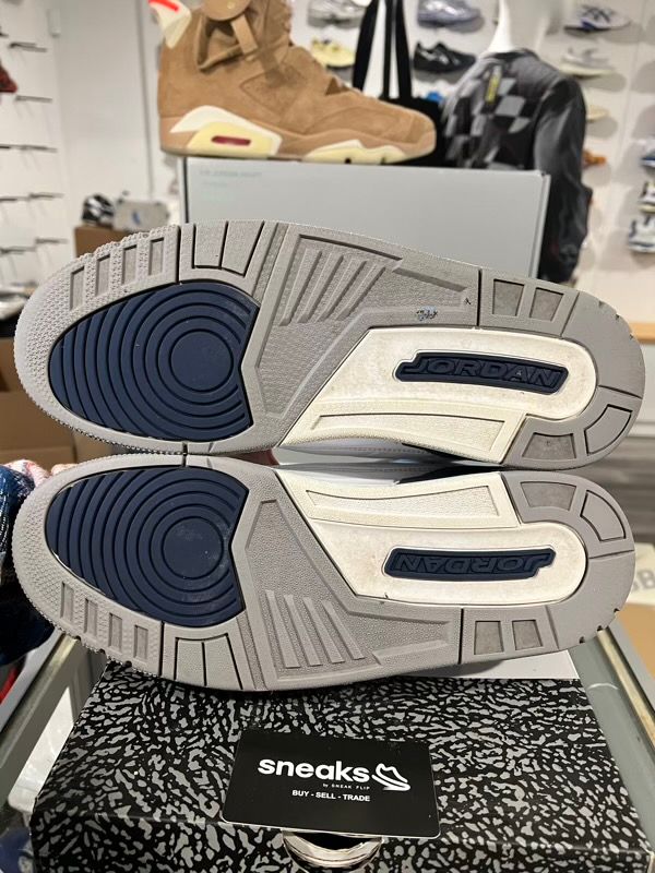 USED Jordan 3 Retro Midnight Navy - Used