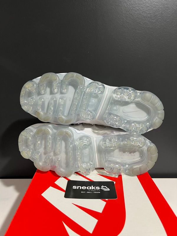 USED SIZE 8.5M Nike Air VaporMax Plus White - Used
