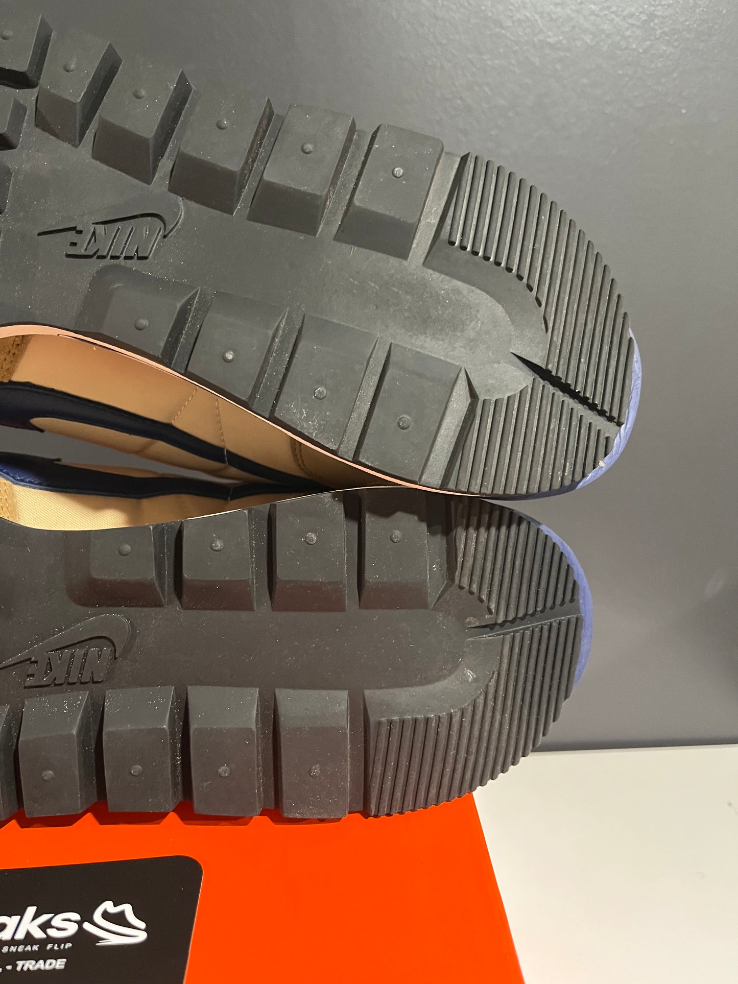 USED sacai x VaporWaffle Sesame Blue Void DD1875-200 SIZE 12M OG ALL