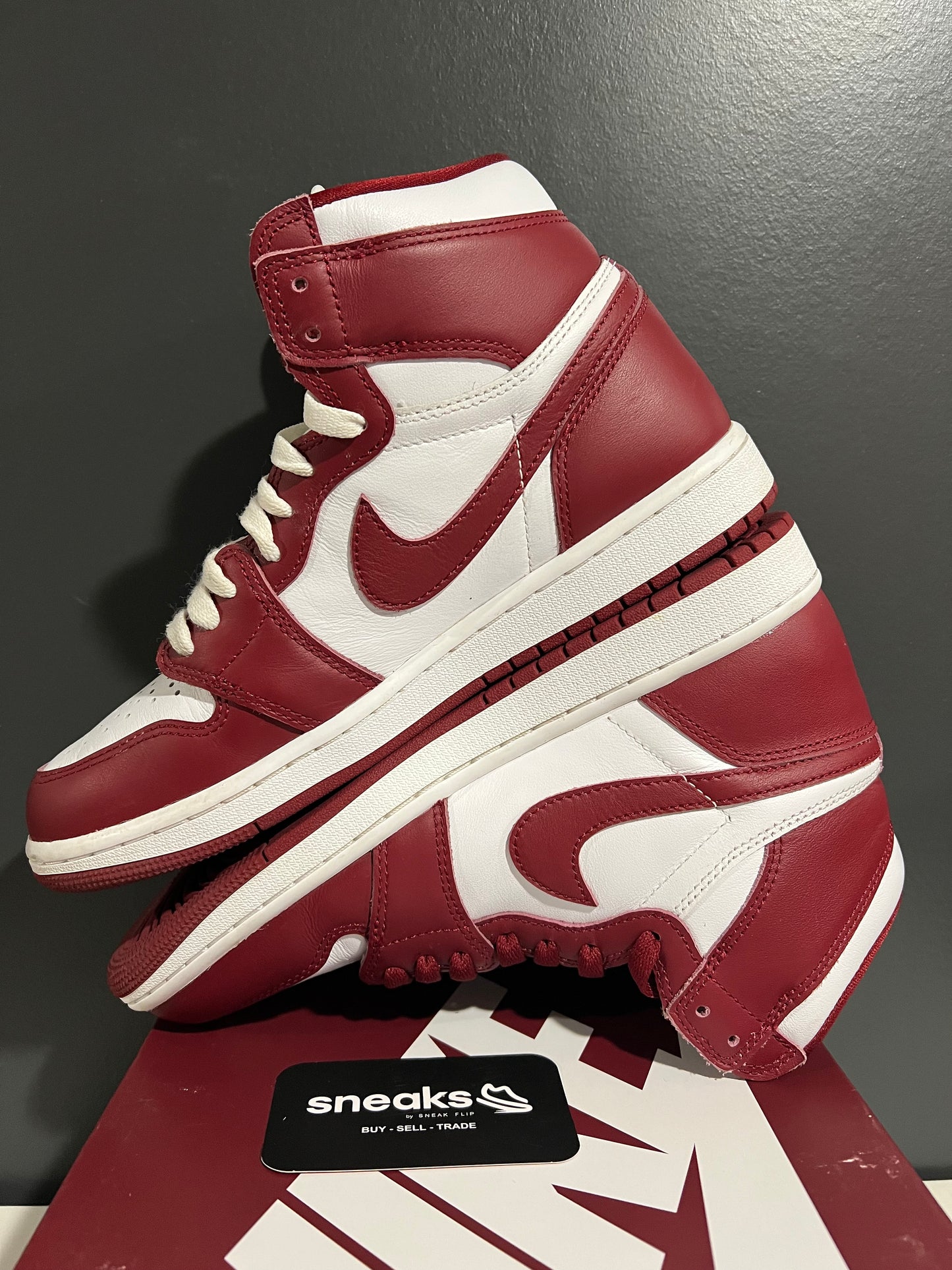 USED Air Jordan 1 Retro High OG Artisanal Red DZ5485-160 SIZE 8M OG ALL AG25-369