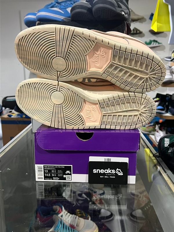 USED SIZE 13M Nike Dunk Low SB Trocadéro Gardens - Used