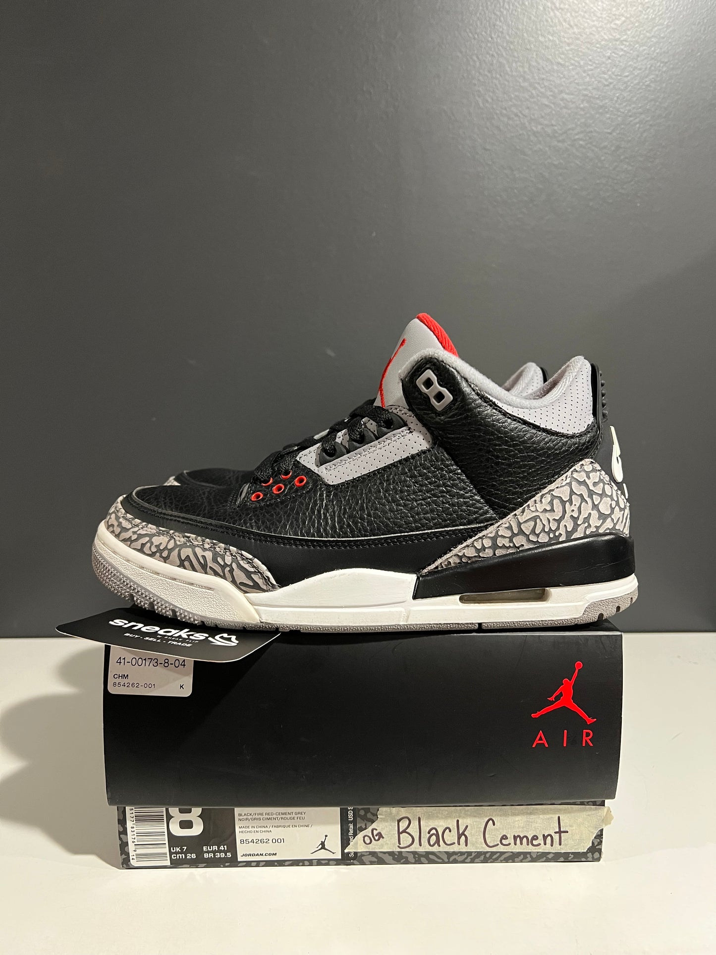 USED Air Jordan 3 Retro OG Black Cement 2018 854262-001 SIZE 8M OG ALL AG25-381