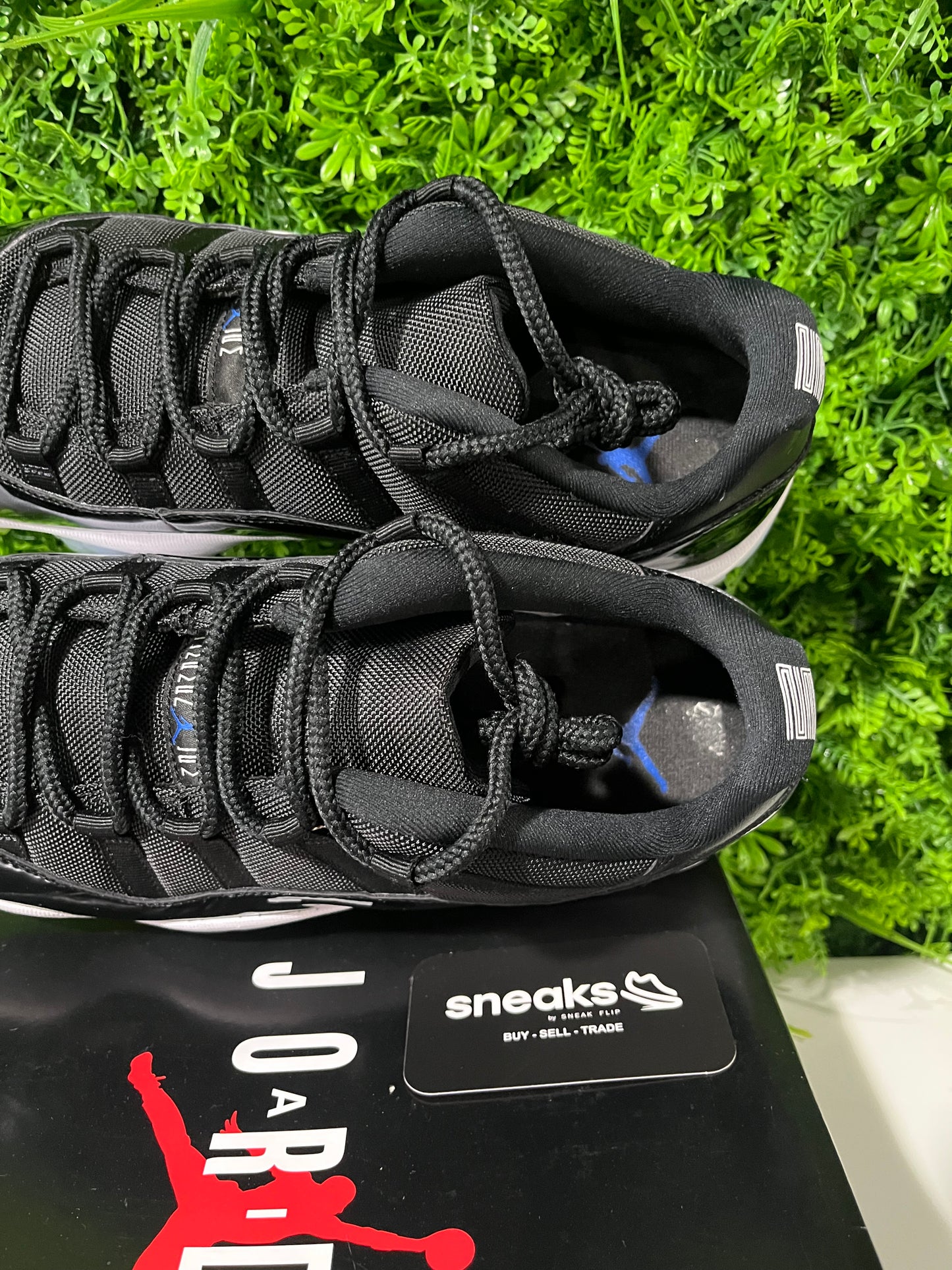 USED Air Jordan 11 Retro Low Space Jam FV5104-004 SIZE 13M OG ALL
