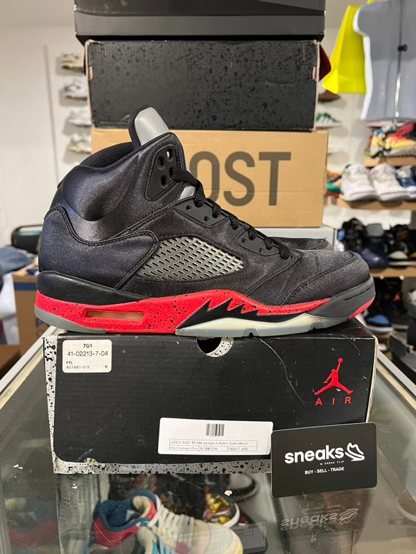 USED SIZE 10.5M Jordan 5 Retro Satin Bred - Used Damaged Box