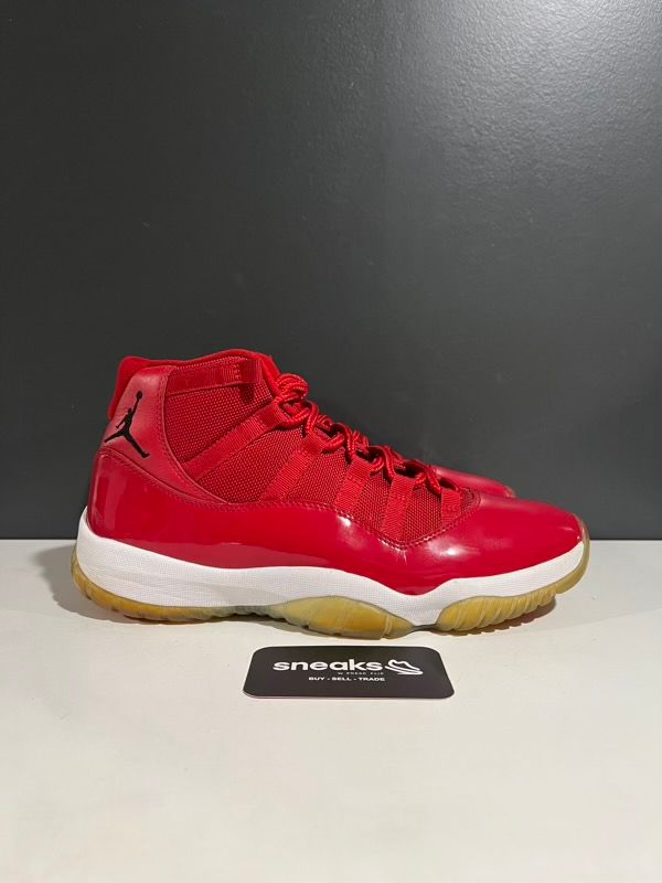 Jordan 11 Retro Win Like 96 - USED NO BOX