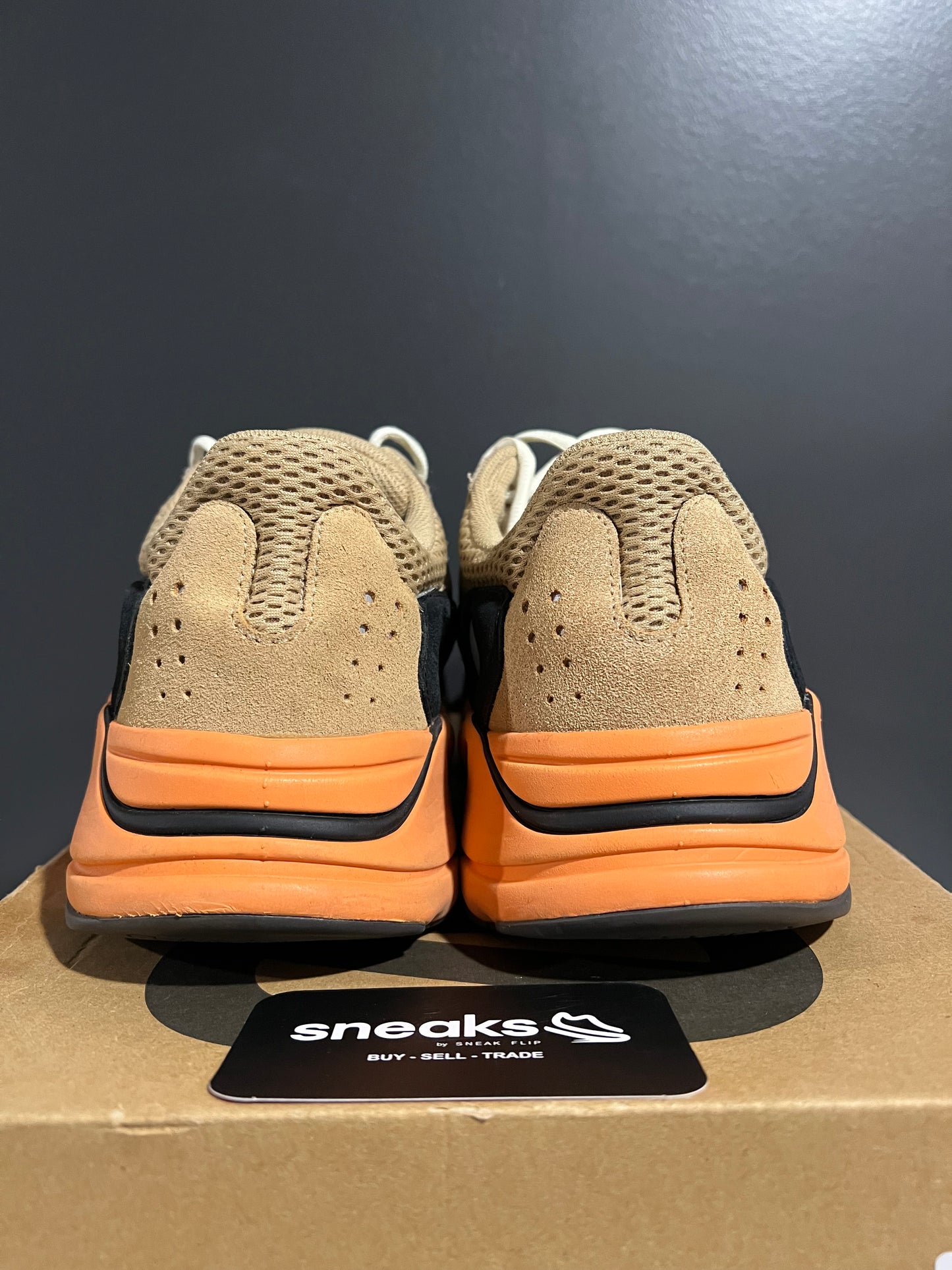 USED Yeezy Boost 700 Enflame Amber GW0297 SIZE 12M OG ALL SP25-106