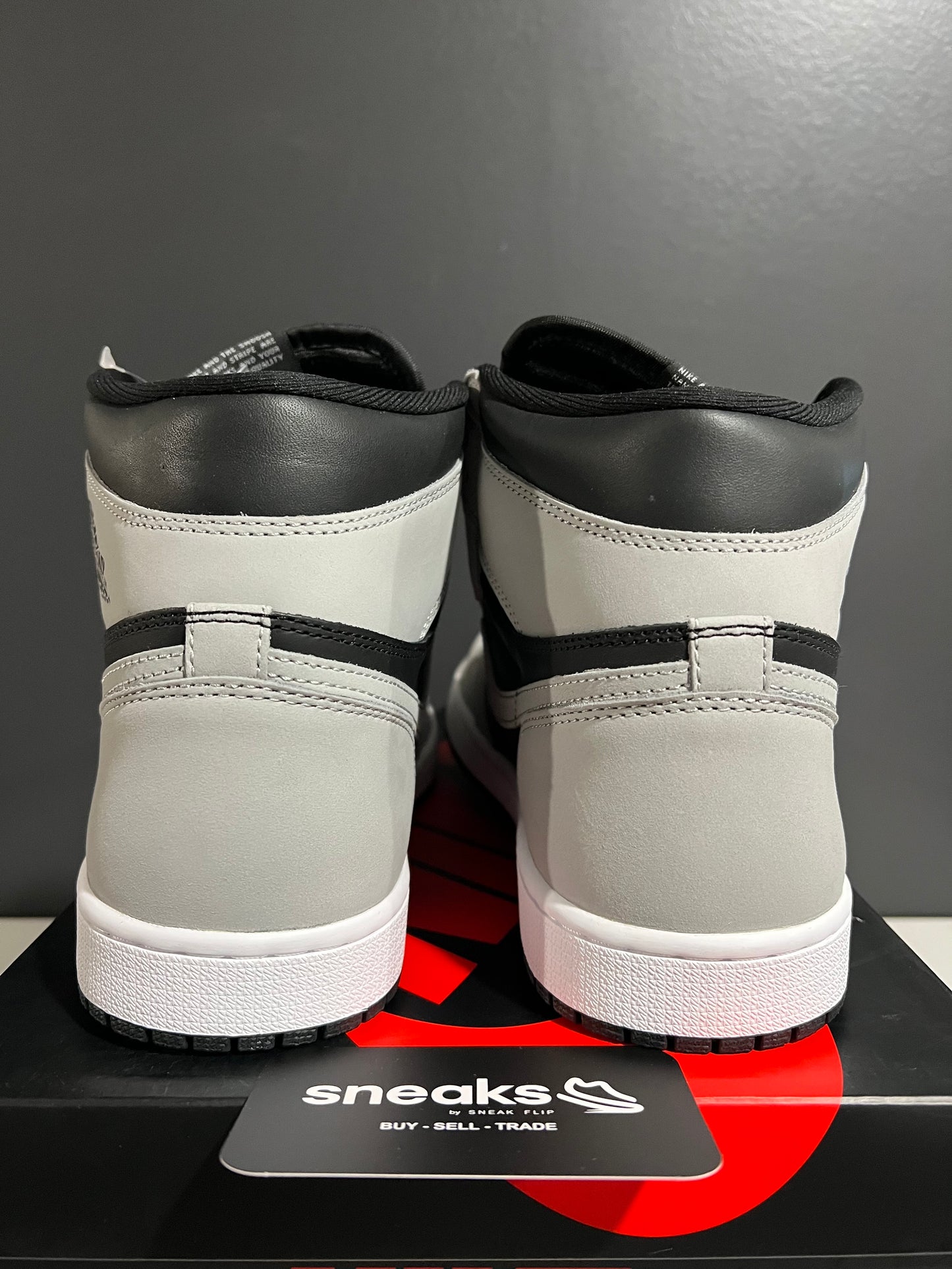 TRIED ON Air Jordan 1 Retro High OG Shadow 2.0 555088-035 SIZE 10.5M OG ALL JY25-172