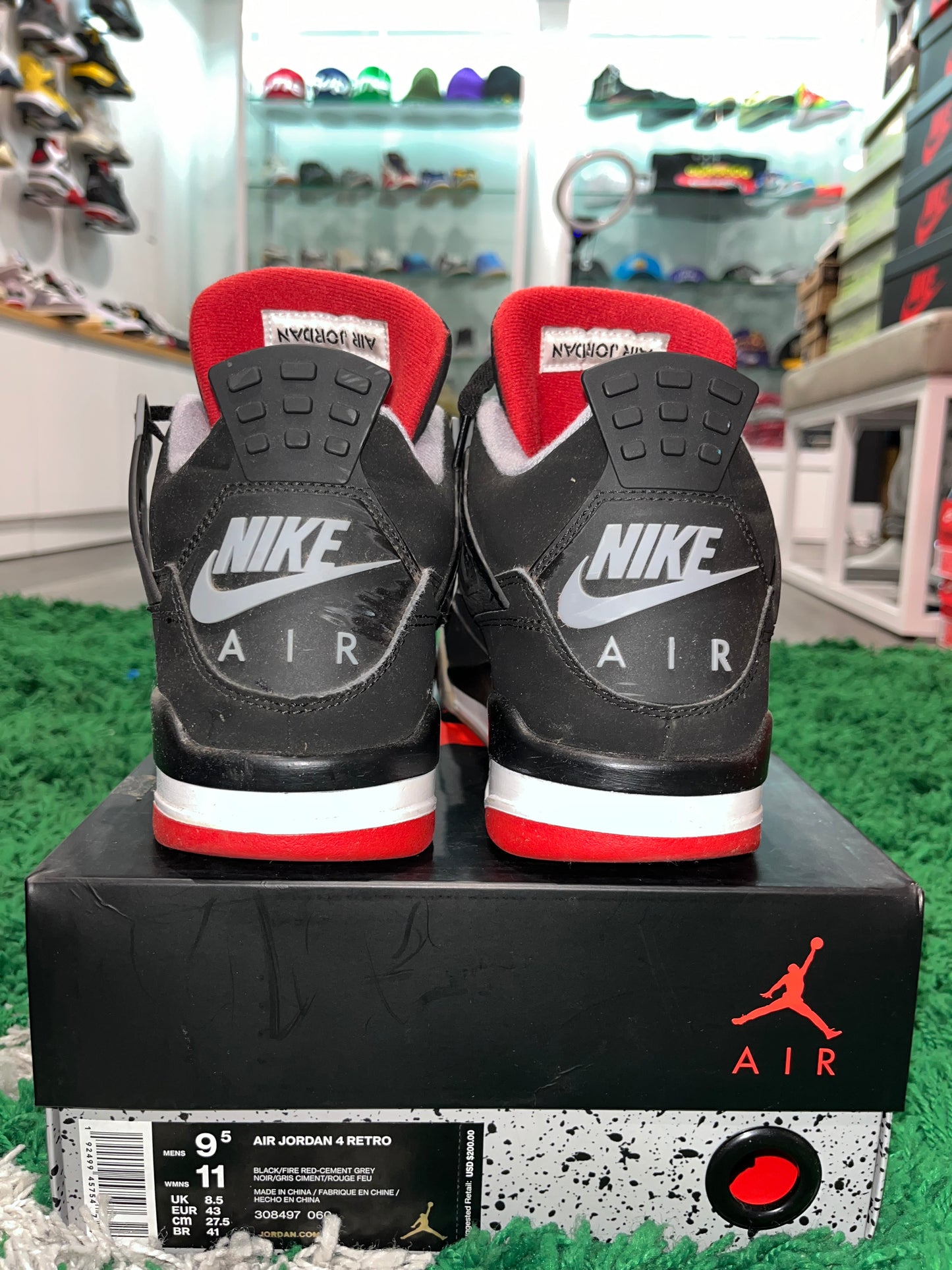 Air Jordan 4 Retro OG Bred 2019 308497-060 USED SIZE 9.5M