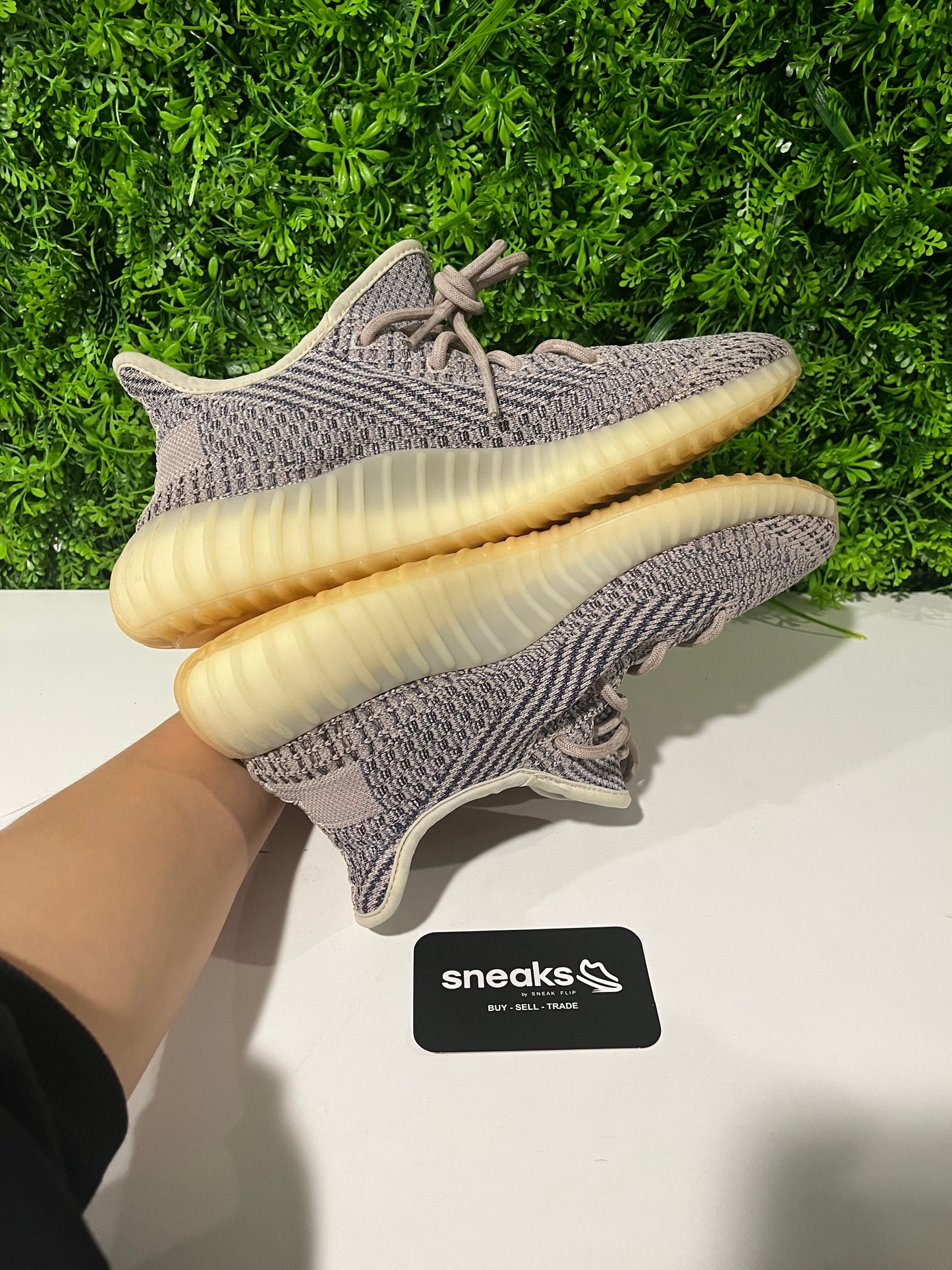 USED Yeezy Boost 350 V2 Ash Pearl GY7658 SIZE 10M NO BOX