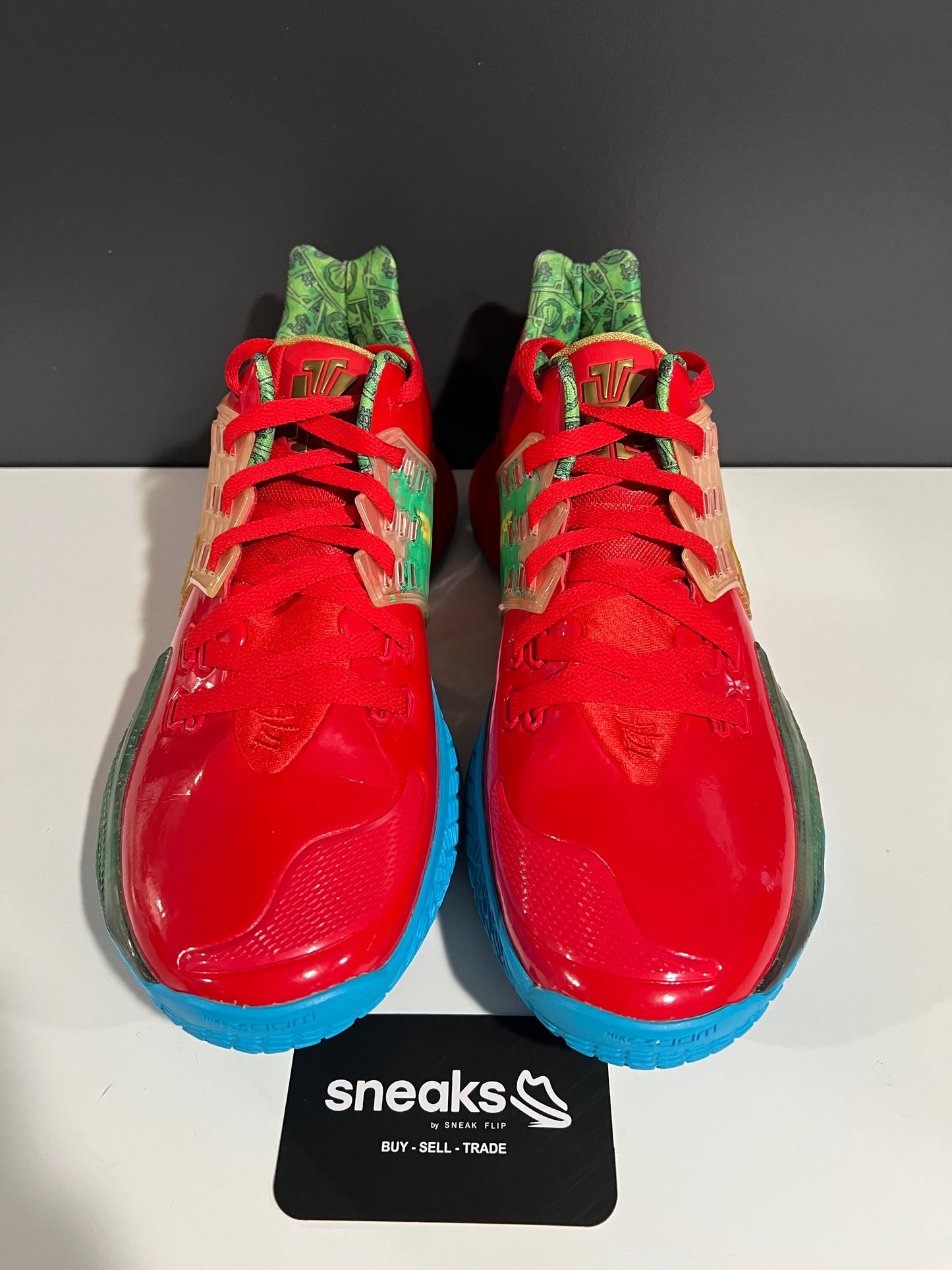 USED SpongeBob SquarePants x Kyrie Low 2 Mr. Krabs CJ6953-600 SIZE 9.5M NO BOX