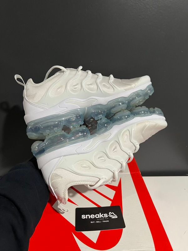 USED SIZE 8.5M Nike Air VaporMax Plus White - Used