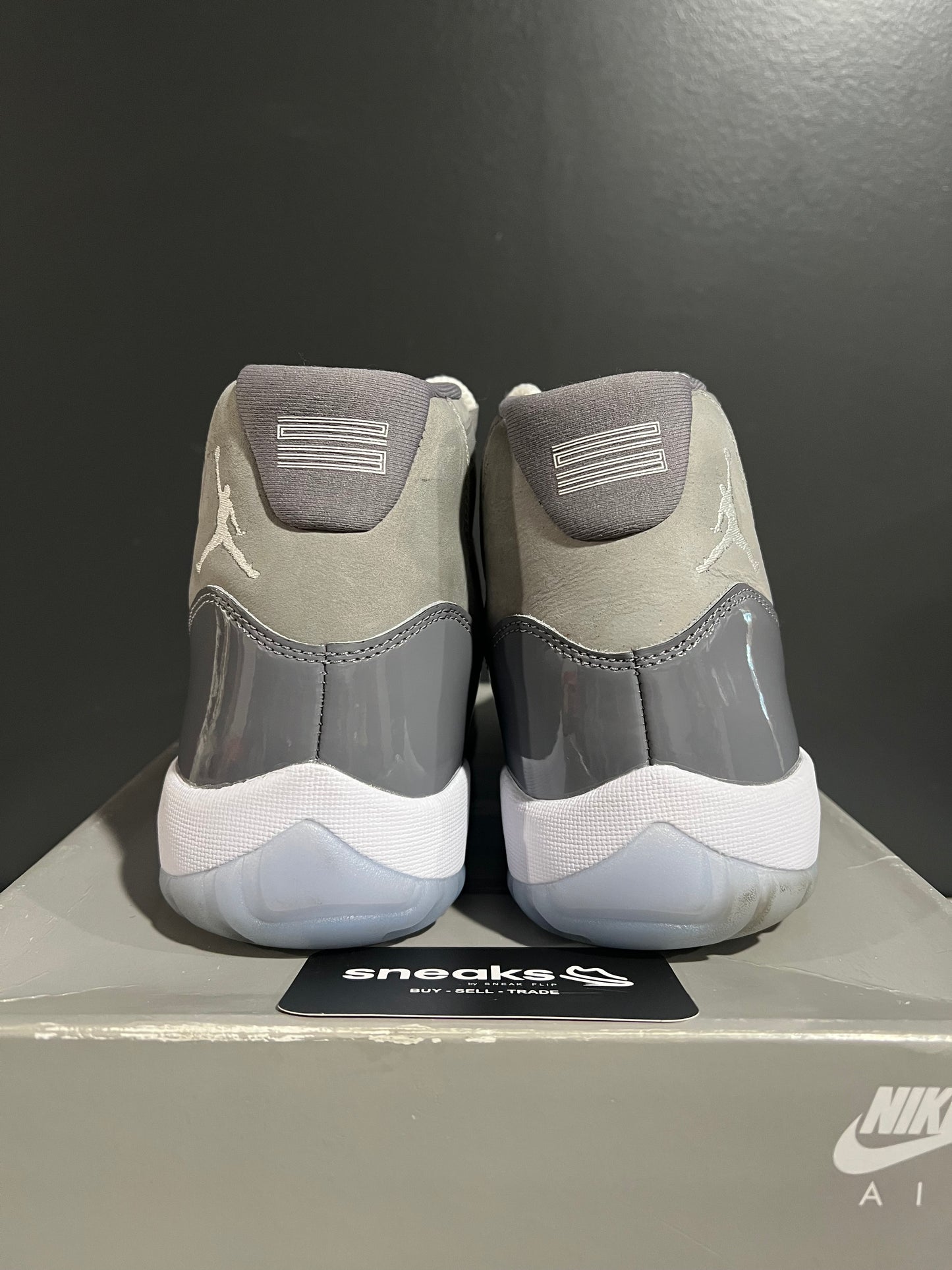 USED Air Jordan 11 Retro Cool Grey 2021 CT8012-005 SIZE 10M OG ALL JN25-123