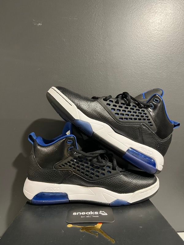 Jordan Maxin 200 Black Rush Blue - Used