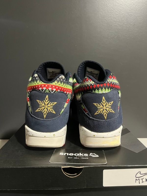 USED SIZE 12M Nike Air Tech Challenge 3 Christmas (2015) - USED NO BOX