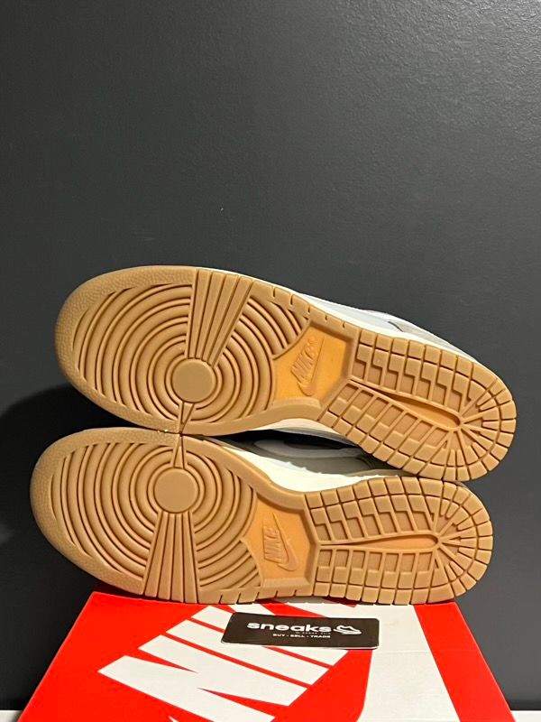 NEW SIZE 9.5M Nike Dunk Low Retro SE Light Silver Light Army Sail White