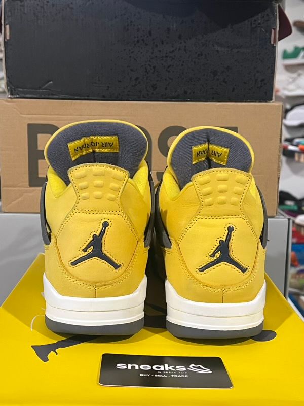 USED SIZE 9.5M Jordan 4 Retro Lightning (2021) - Used