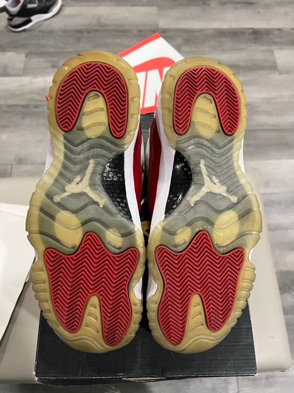 USED SIZE 11M Jordan 11 Retro Low Cherry (2016) - Used