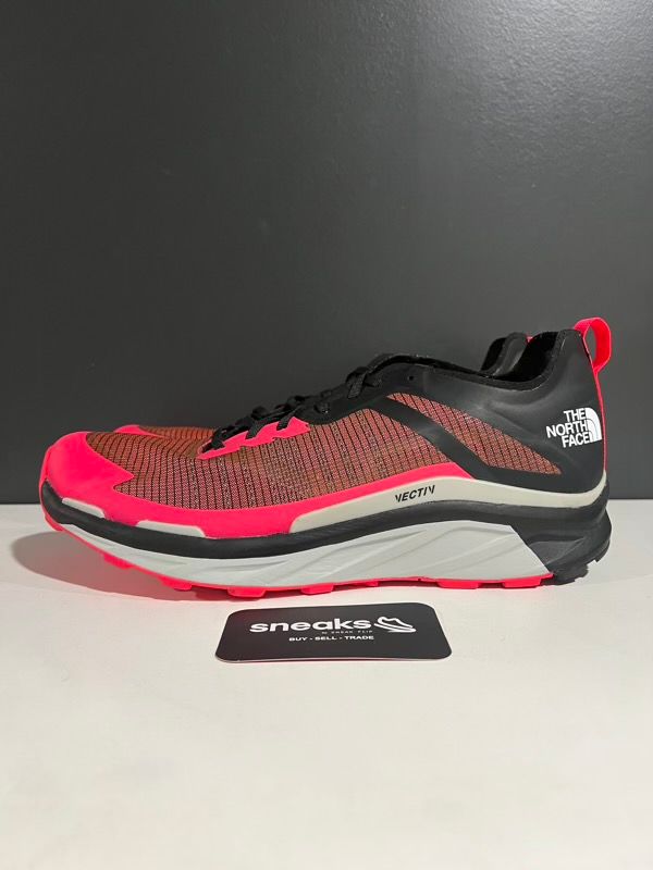 SIZE 11.5M The North Face Pink Vectiv Sneakers Pink - New (NO BOX)