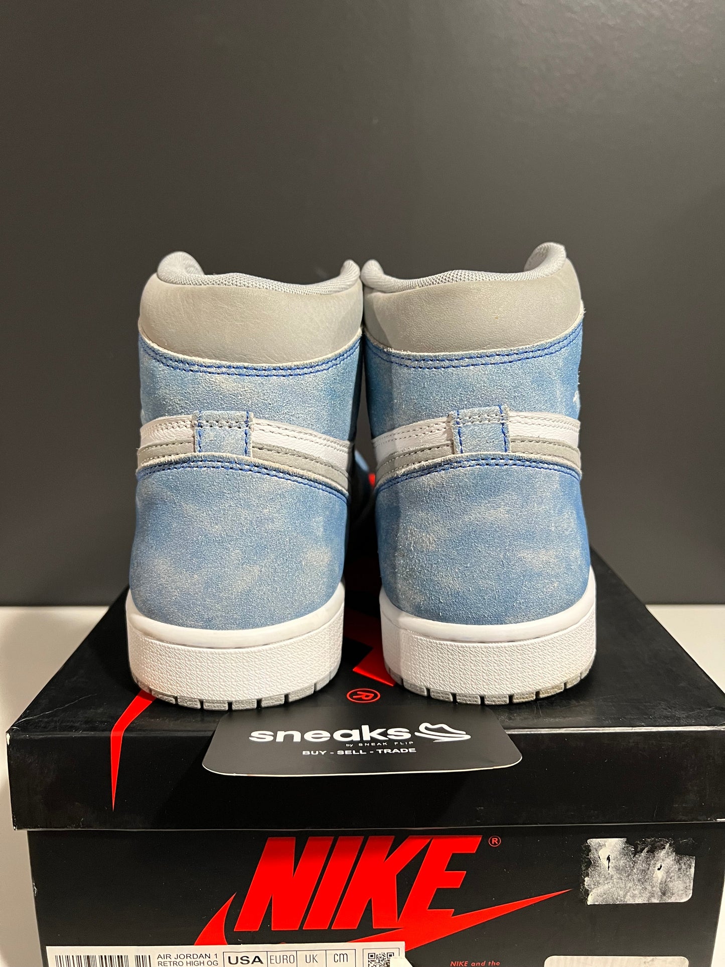 Jordan 1 Retro High Hyper Royal Smoke Grey - Used