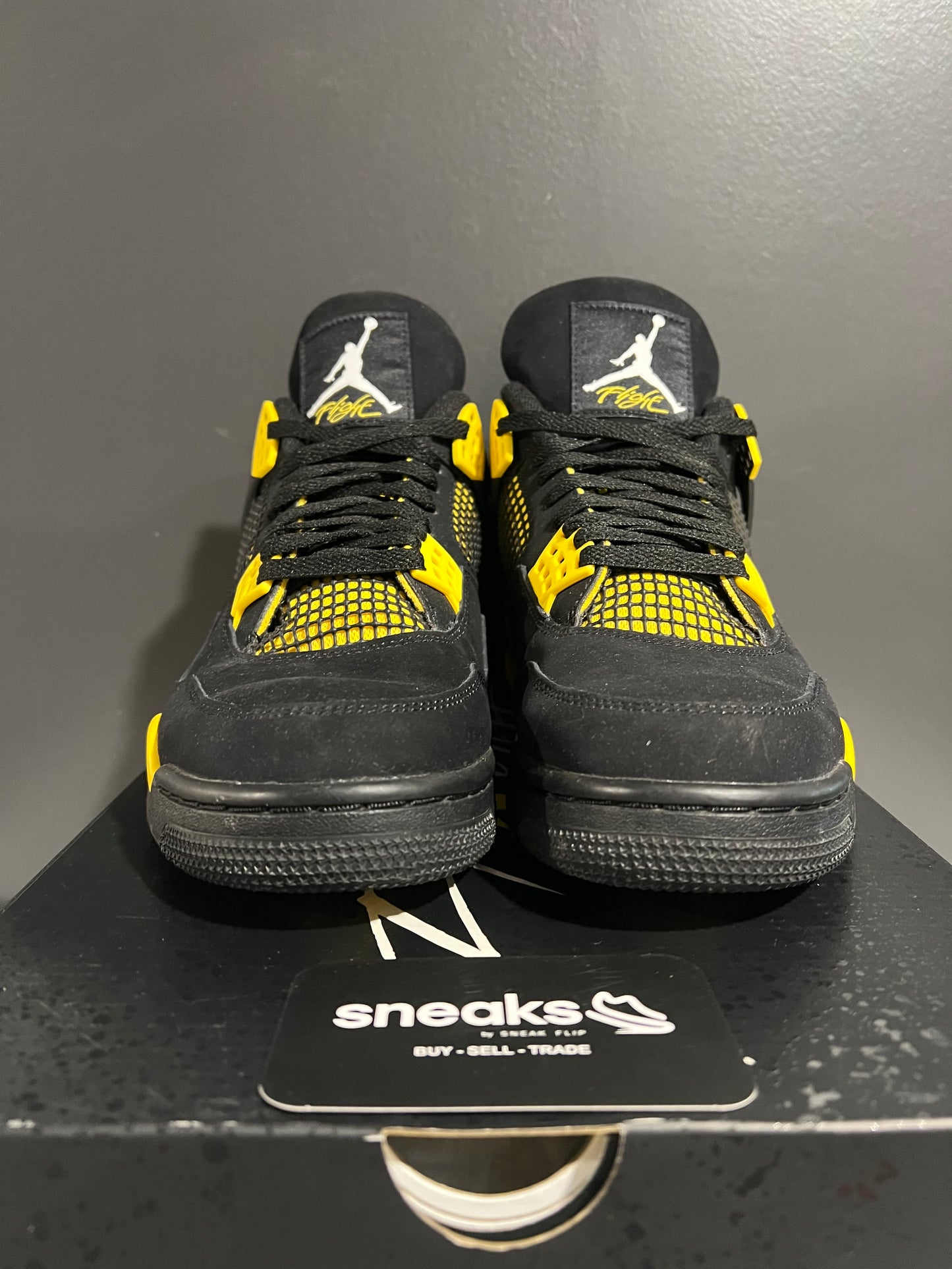 USED Air Jordan 4 Retro Thunder 2023 DH6927-017 SIZE 10M OG ALL SP25-121