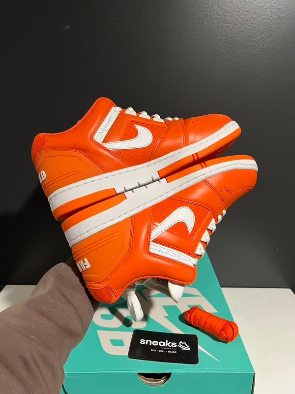 USED SIZE 11.5M Nike SB Air Force 2 Low Supreme Orange - Used