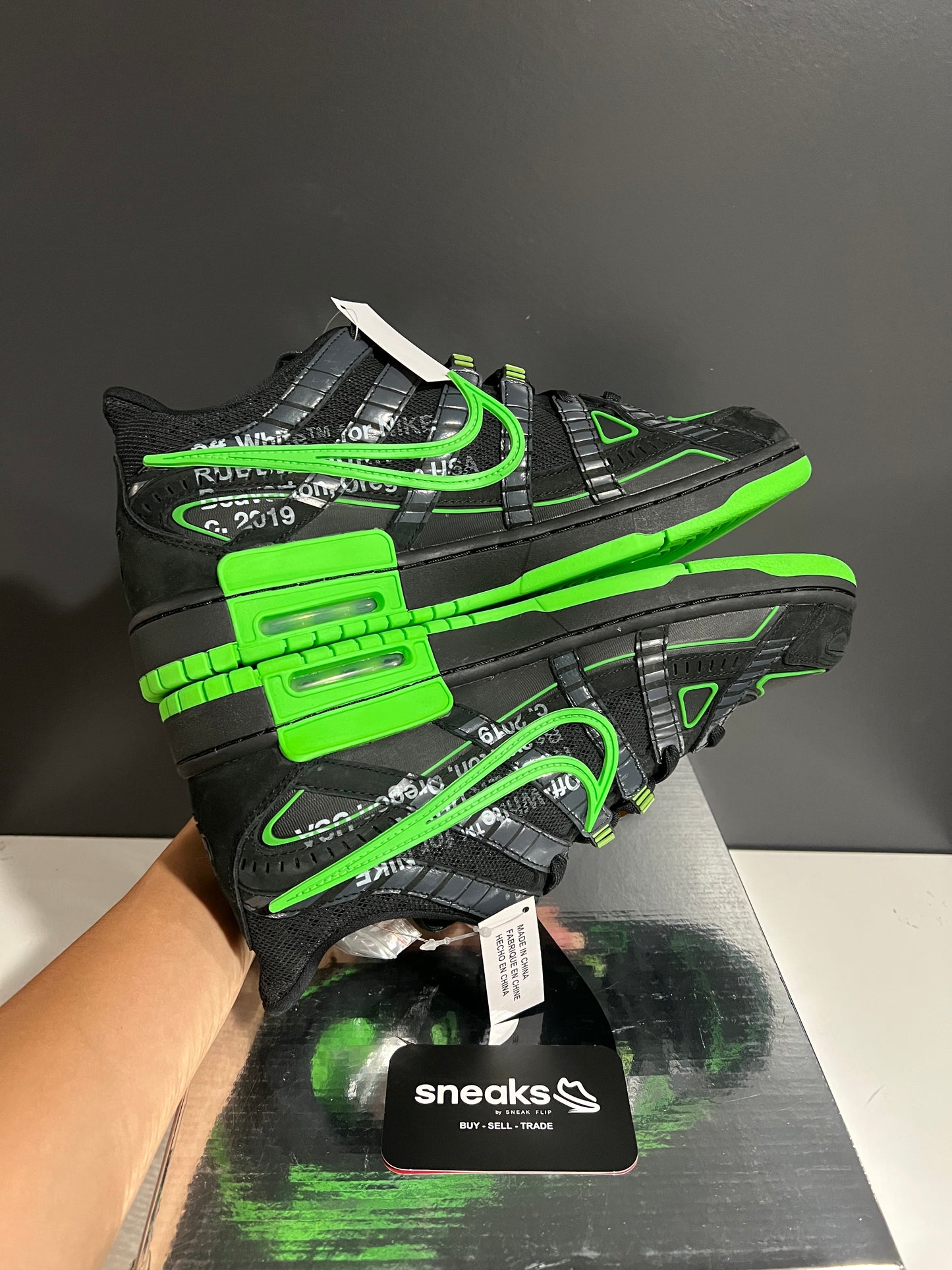 NEW Off-White x Air Rubber Dunk Green Strike CU6015-001 SIZE 11.5M OG ALL AG25-131