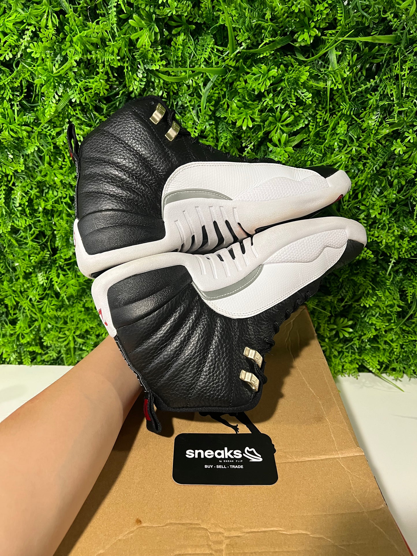 USED Air Jordan 12 Retro Playoff 2022 CT8013-006 SIZE 9M OG ALL
