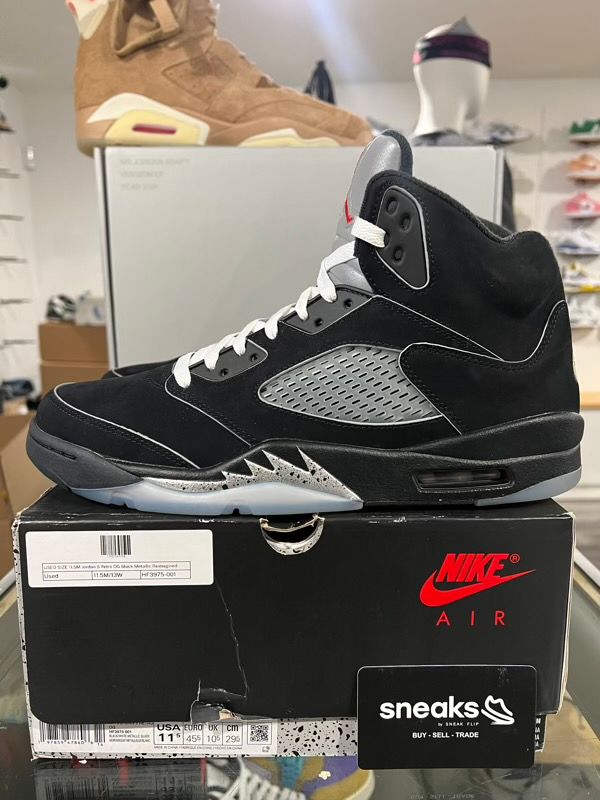 USED SIZE 11.5M Jordan 5 Retro OG Black Metallic Reimagined - Used
