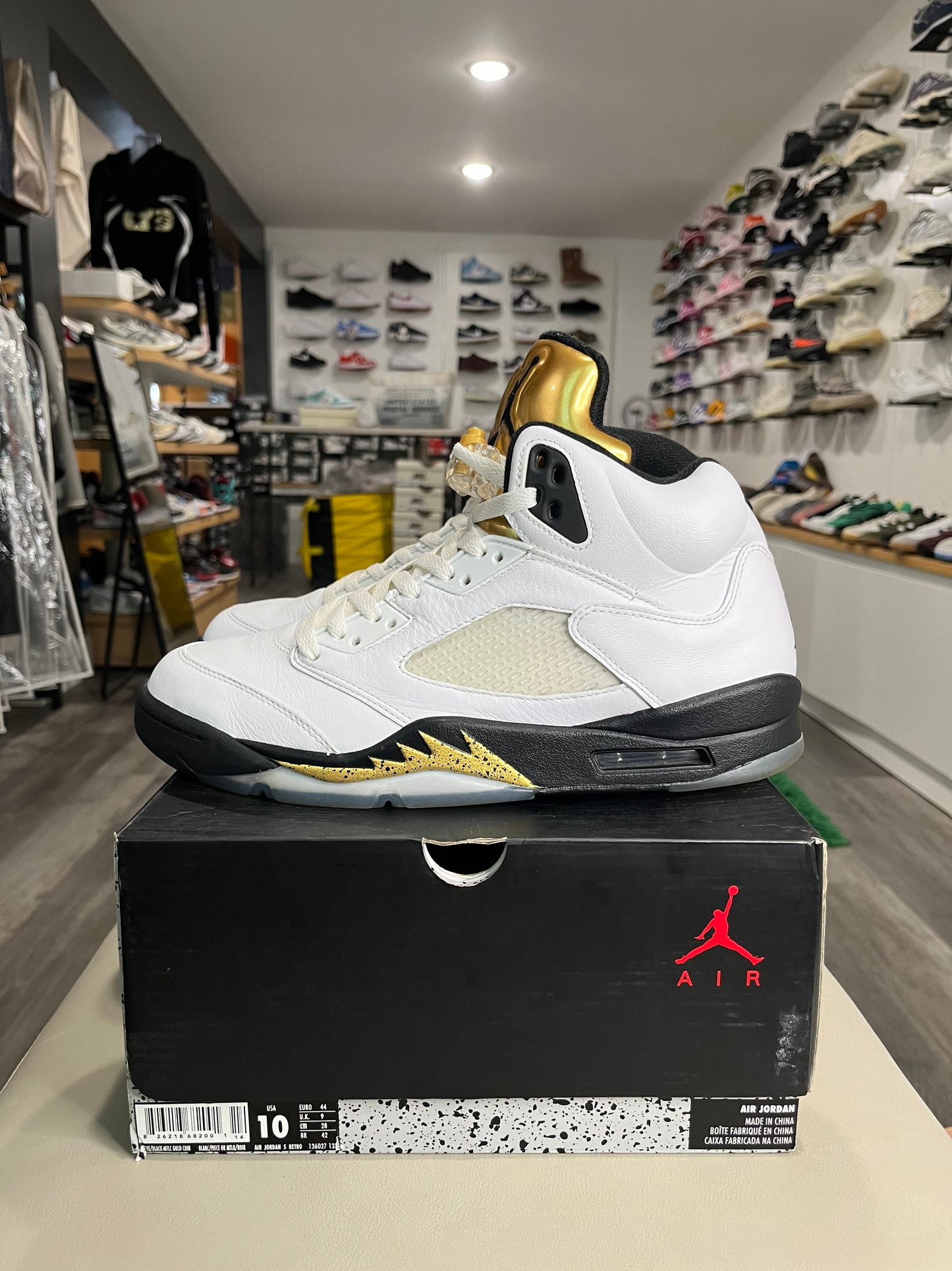 Air Jordan 5 Retro Olympic 136027-133 USED SIZE 10M