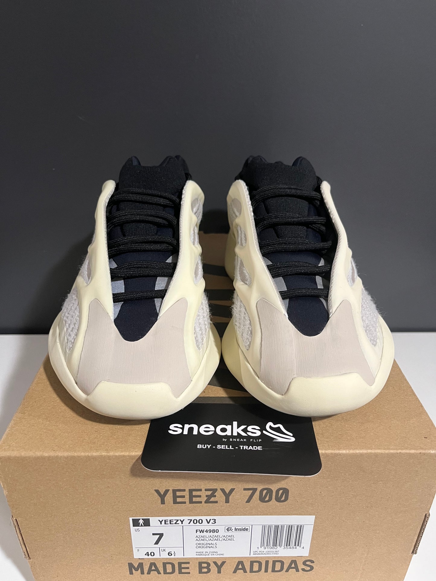 USED Yeezy 700 V3 Azael FW4980 SIZE 7M OG ALL