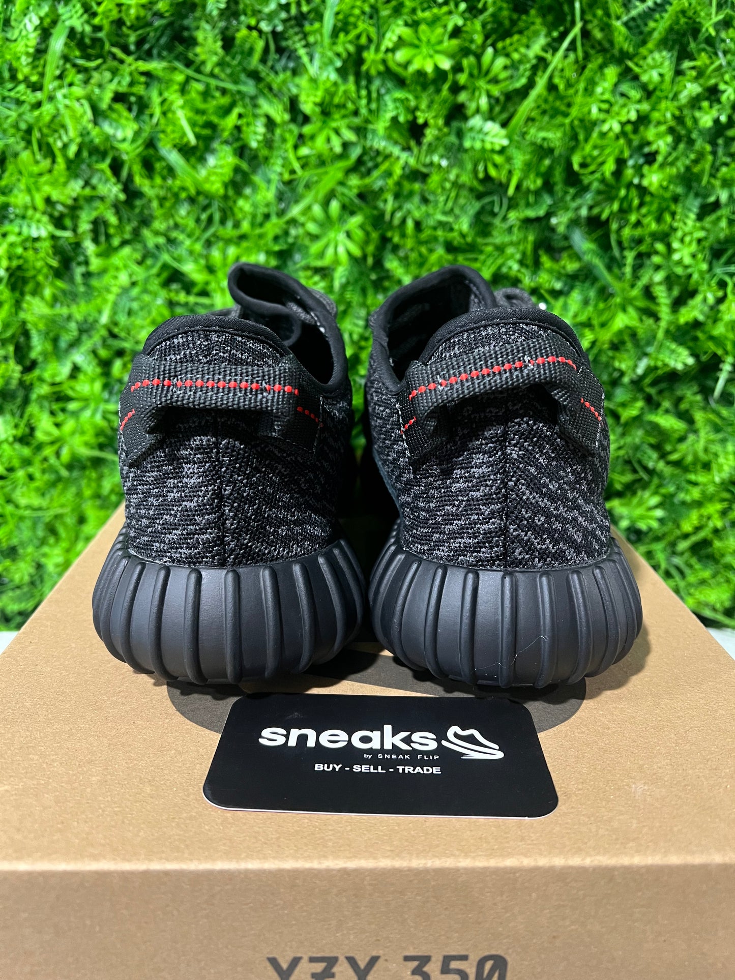 USED Yeezy Boost 350 Pirate Black 2023 BB5350 SIZE 9.5M OG ALL